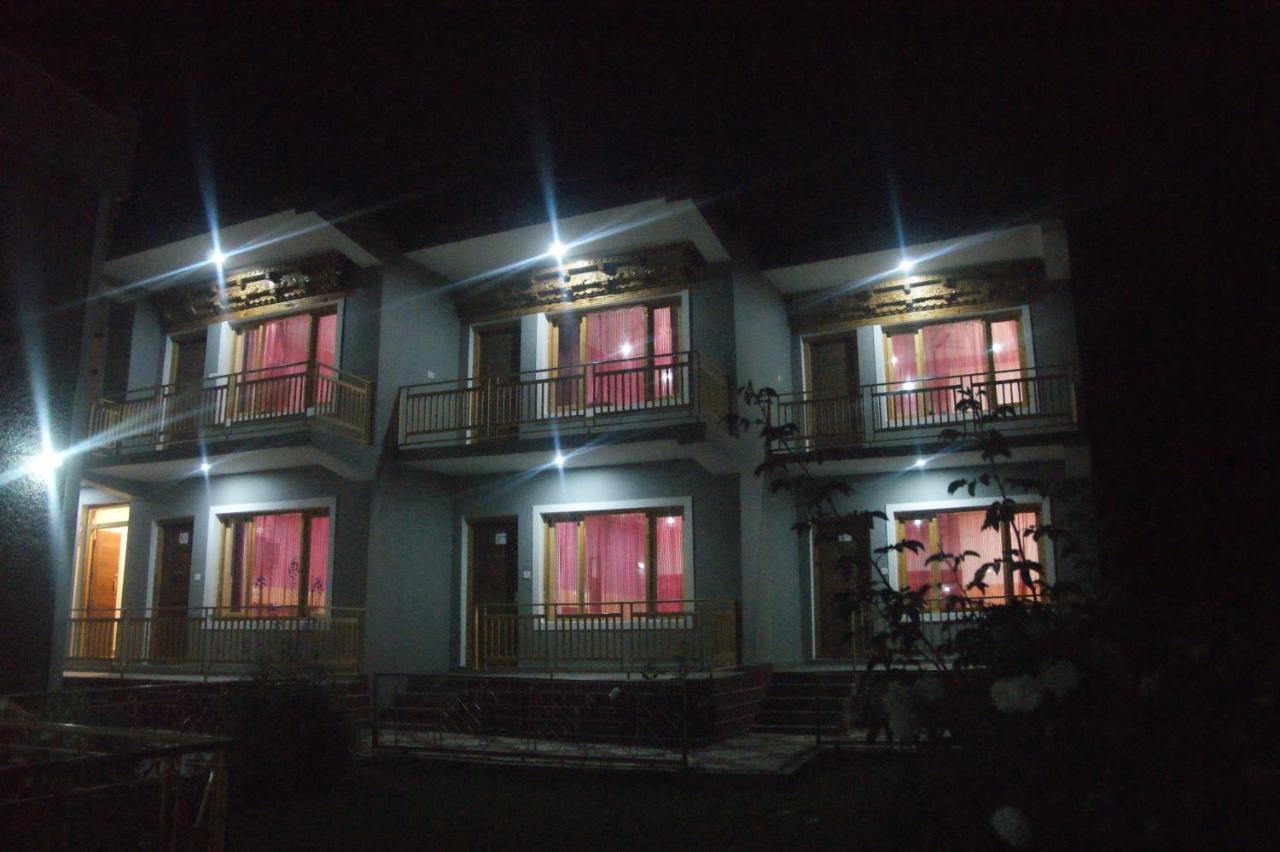 Chandan Guest House Лех Екстер'єр фото