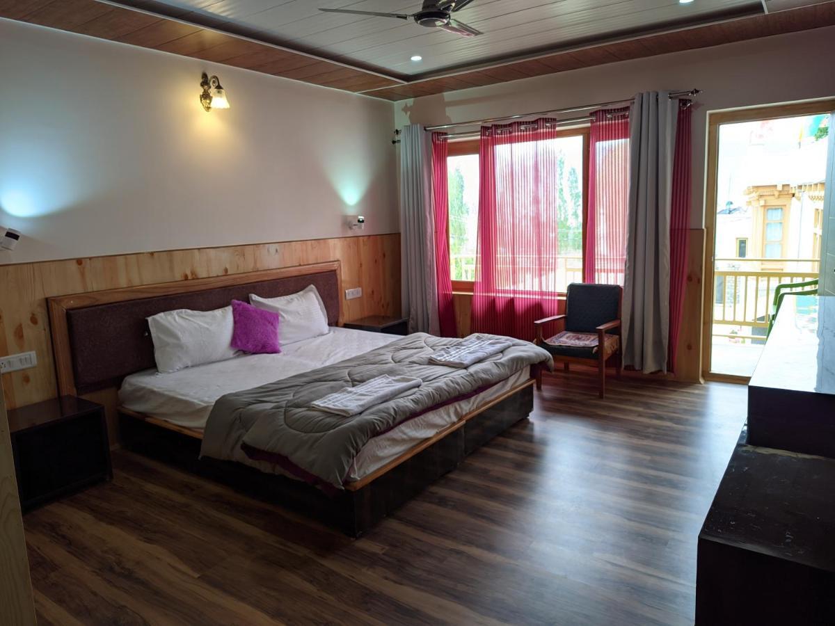 Chandan Guest House Лех Екстер'єр фото
