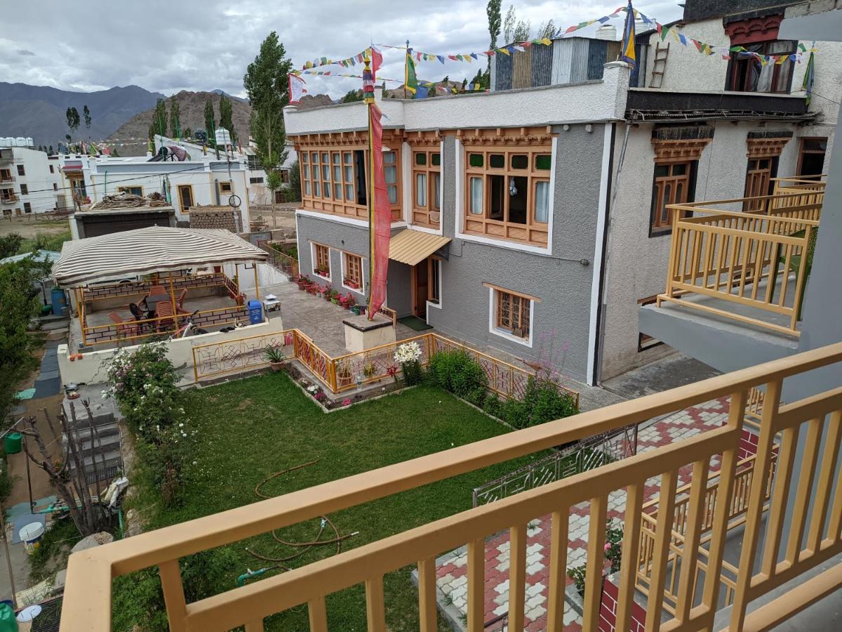 Chandan Guest House Лех Екстер'єр фото