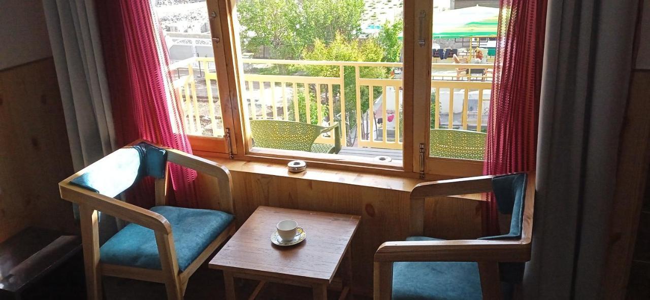 Chandan Guest House Лех Екстер'єр фото